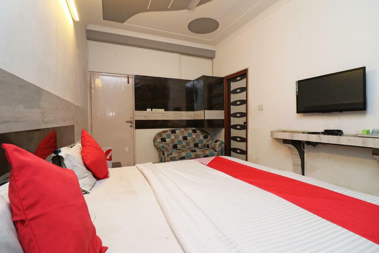 Oyo 8076 Hotel Europe Plaza Lucknow Ngoại thất bức ảnh